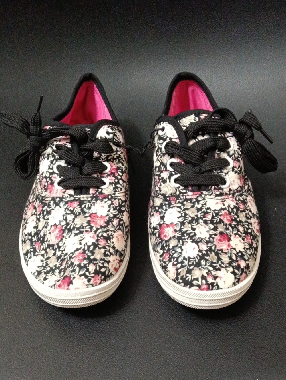 Woman's Floral Canvas Sneakers in Black and Pink